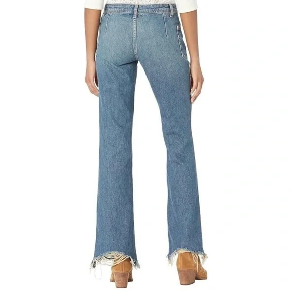 We The Free Izzy Flare Jeans Distressed Hem Blue Women's Size 30 - Picture 11 of 12